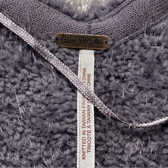 Free People NWT Icing V Pullover Boucle Knit Fuzzy Detail Falling Star Sweater S - Picture 5 of 10